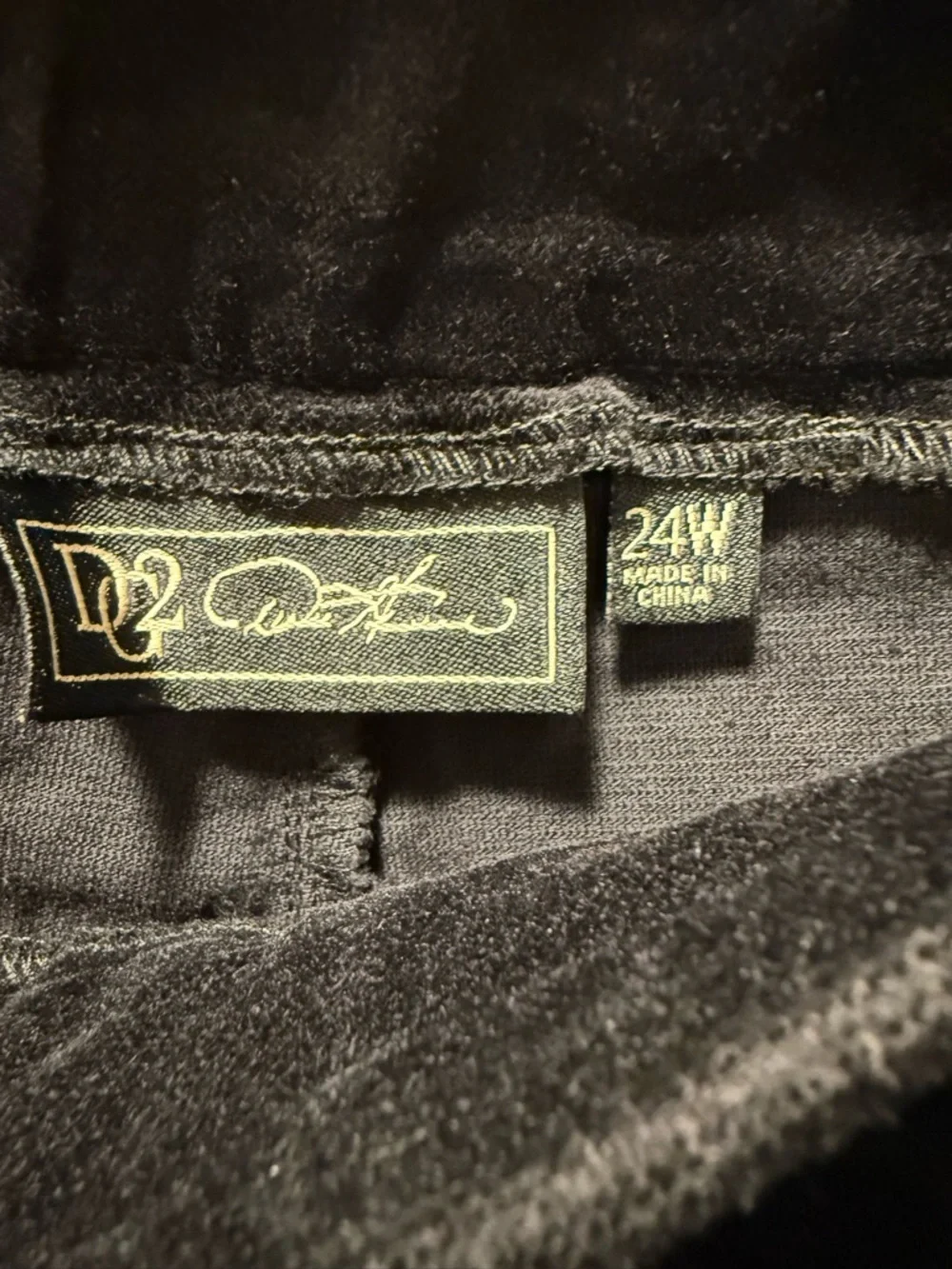 DG2 by Diane Gilman Black Velvet Pull-On Straight-Leg Pants - Picture 6 of 8